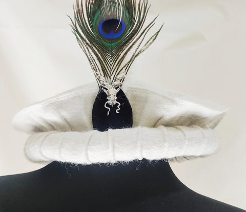 White pakol cap with feather and markhor badge handmade afghani hat Wool kausia hat chitrali topi wool stylish winter hat skull cap unisex