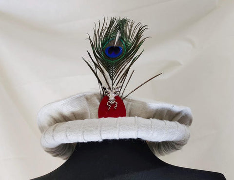 White pakol cap with feather and markhor badge handmade afghani hat Wool kausia hat chitrali topi wool stylish winter hat skull cap unisex