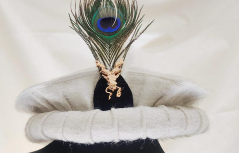 White pakol cap with feather and markhor badge handmade afghani hat Wool kausia hat chitrali topi wool stylish winter hat skull cap unisex